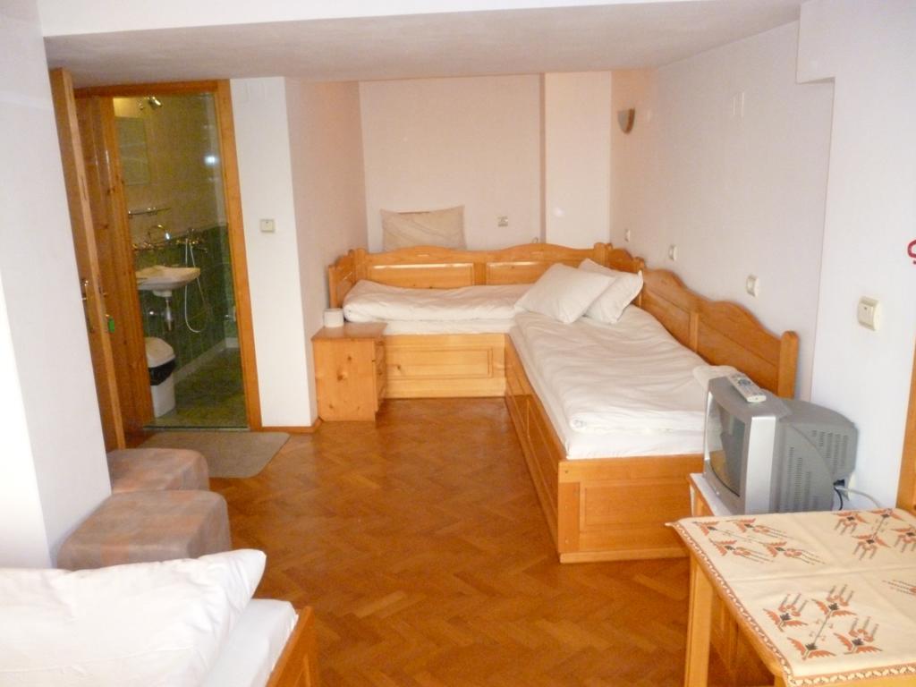 Hotel Comfort Wielkie Tyrnowo Pokój zdjęcie